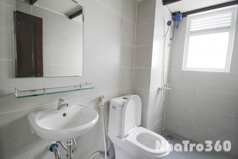 🏡 Cho thuê căn hộ ban công, Q4, Đường Tôn Đản, gần ĐH Nguyễn Tất Thành, ĐH Luật, Chợ Xóm Chiếu