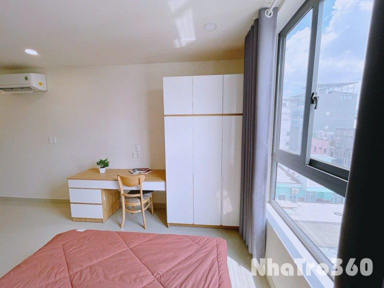 📍 Dương Bá Trạc Q8 - Studio tách bếp cửa, sổ trời full, nội thất