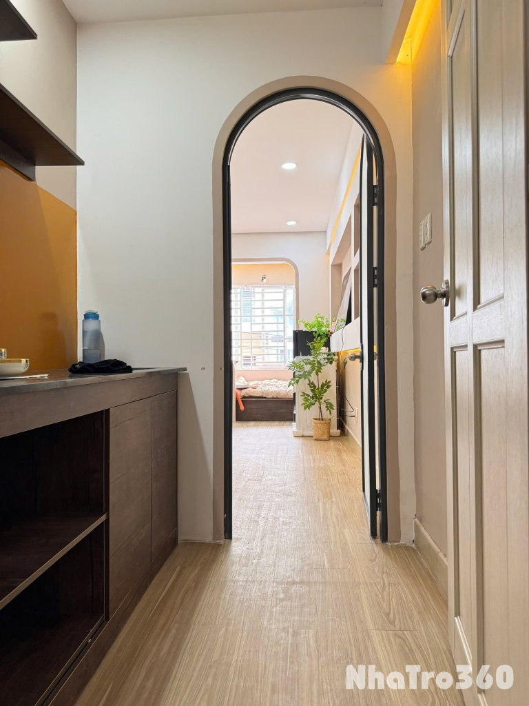 Cho thuê căn hộ tách bếp, Q10, đường 3/2, gần ĐH Y Khoa, Vạn Hạnh Mall, Nhà Thờ Đồng Tiến