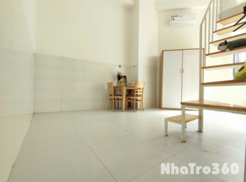 Duplex Cửa Sổ Diện Tích Rộng Ngay ĐH Văn Hiến