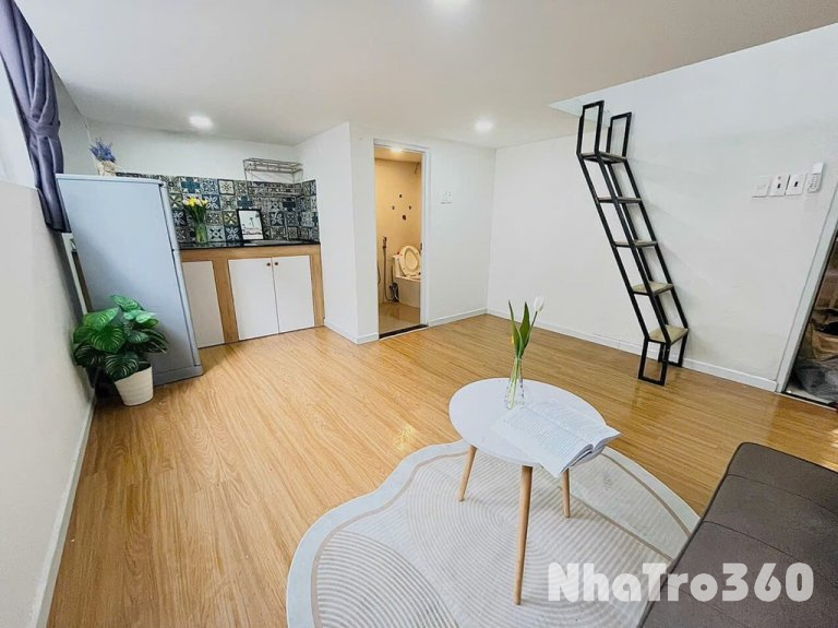 Trống sẵn Duplex quận 1 đầy đủ tiện nghi, cửa sổ