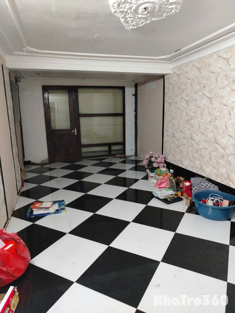 Cho thuê nhà ngõ 320 Giải Phóng 60m² x 4 tầng, gồm 5 PN, 18 Triệu