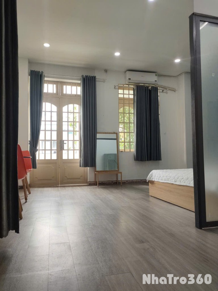 Studio ban công tách bếp Q8 - gần Đh Công Nghệ SG, Parcmall, cầu Chánh Hưng,...