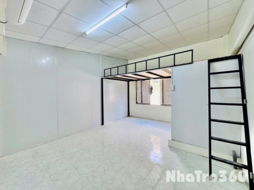 Full nội thất, gác, cửa sổ trời, tự do, giá rẻ