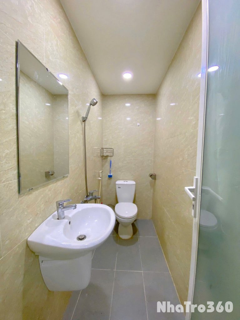 Cho thuê phòng trọ có nội thất giá rẻ đường Cộng Hòa gần sân Học viện Hàng Không Tân Bình.