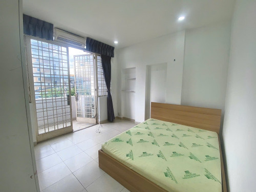Cho thuê căn hộ 2PN Ban công thoáng Q4 gần ĐH Luật, ĐH Nguyễn Tất Thành, cầu Kênh Tẻ