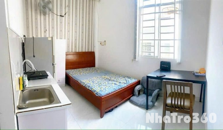 Cho thuê phòng Âu Dương LânQ8 bancol gần cầu chữ Y