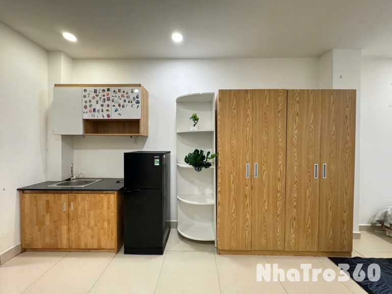 Cho thuê căn hộ Q10, đường Tô Hiến Thành, gần Vạn Hạnh Mall, chợ Hoà Hưng, Việt Nam Quốc Tự