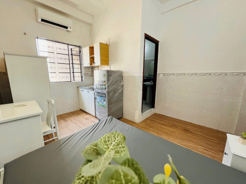Cho thuê căn hộ Q10, đường Sư Vạn Hạnh, gần ĐH Y Khoa, Vạn Hạnh Mall, Việt Nam Quốc Tự