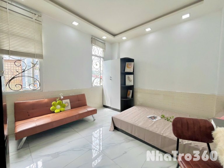 Cho thuê căn hộ quận 5 cửa sổ thoáng, nội thất mới