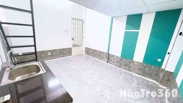 Duplex cao - Gác rộng 1m8