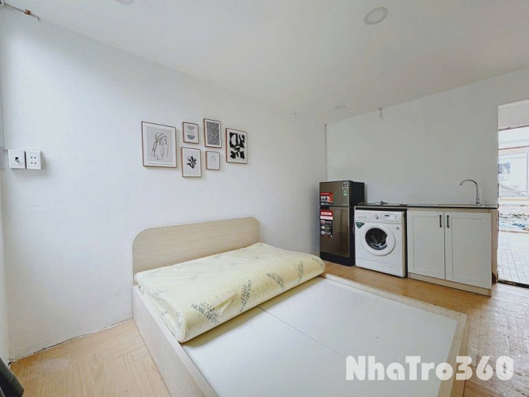 STUDIO CỬA SỔ FULL NT CÓ MGR NGAY CẦU VƯỢT HHT