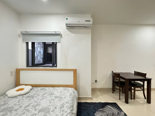 Cho thuê căn hộ Q10, đường Tô Hiến Thành, gần Vạn Hạnh Mall, chợ Hoà Hưng, Việt Nam Quốc Tự