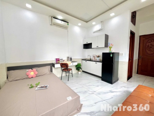 Cho thuê căn hộ quận 5 cửa sổ thoáng, nội thất mới