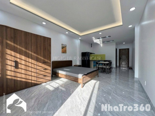 Căn hộ full nội thất hiện đại CMT8 Quận 3