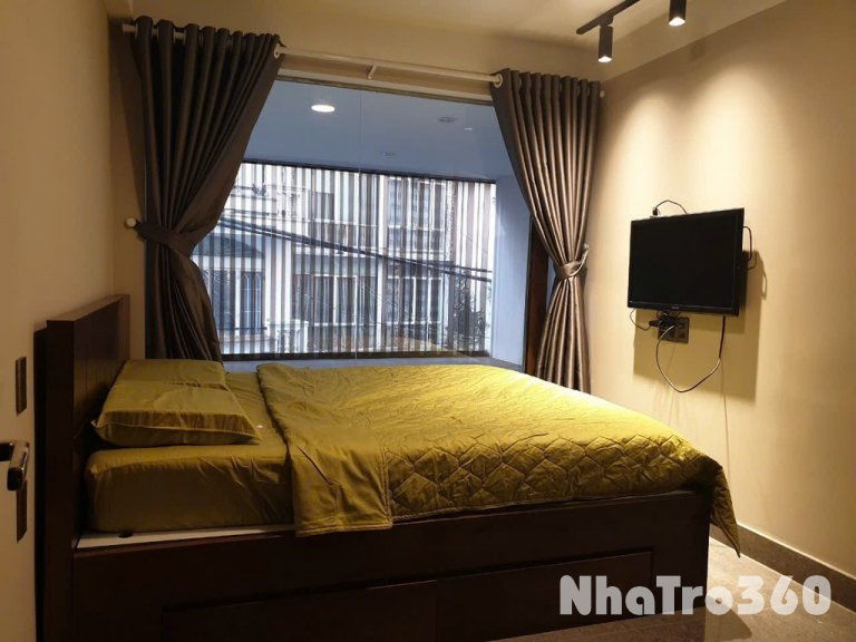 Studio Full Nội Thất Cửa Sổ Lớn – Gần Sân Bay