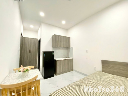 Cho thuê căn hộ ban công, Q4, Đường Số 16, gần ĐH Nguyễn Tất Thành, ĐH Luật, Chợ Xóm Chiếu