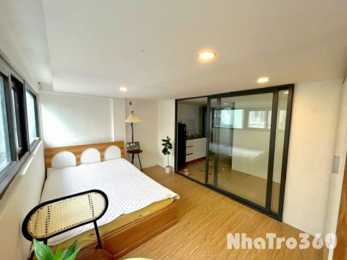 Cho thuê căn hộ 1PN, Q1, đường Đỗ Quang Đẩu, gần Chợ Bến Thành, Công Viên Tao Đàn, Công Viên 23/9