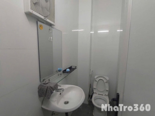 Cho thuê căn hộ 1PN Ban công thoáng Q4 gần ĐH Luật, ĐH Nguyễn Tất Thành, cầu Ông Lãnh, cầu Calmette