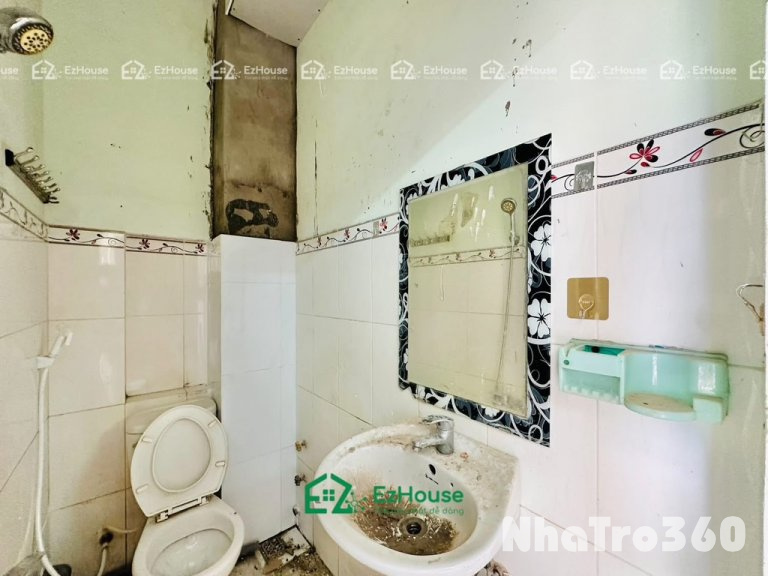 Ban công - Cửa sổ trời - Có gác - Quận 6- 3tr8