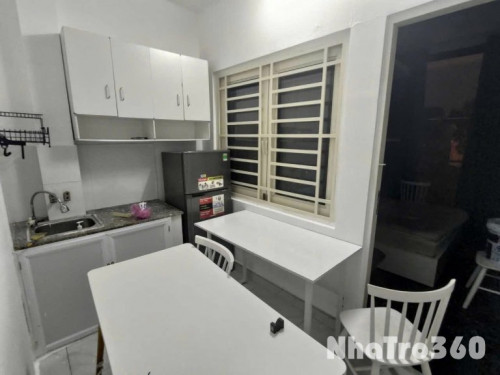 Cho thuê căn hộ 1PN Ban công thoáng Q4 gần ĐH Luật, ĐH Nguyễn Tất Thành, cầu Ông Lãnh, cầu Calmette