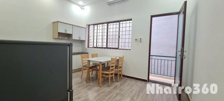 Căn hộ 1PN ban công Q10 - gần Vạn Hạnh Mall, Nhà hát Hòa Bình, Việt Nam Quốc Tự,...