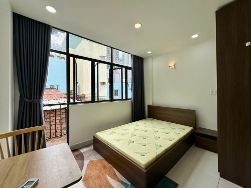 Studio cửa sổ Q1 - Trần Hưng Đạo, gần Pullman, phố Bùi Viện, Đh Văn Lang, chợ Bến Thành,...