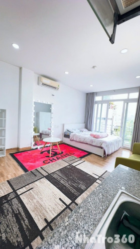 Cho thuê studio ban công quận 4 gần chợ Bến Thành