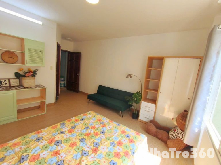 Studio Cửa Sổ To Full Nội Thất Học Viện Hàng Không