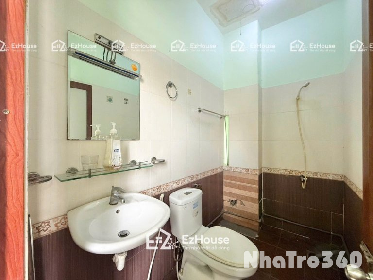 Căn hộ full nội thất rộng rãi có ban công tiện lợi