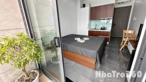 Căn hộ full nội thất ban công gần Sân bay