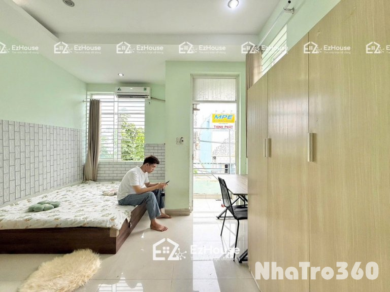 Căn hộ full nội thất rộng rãi có ban công tiện lợi