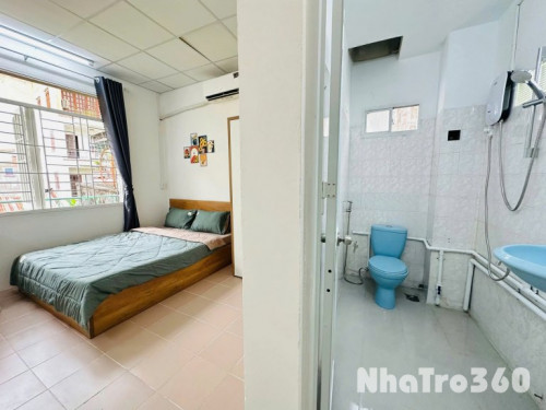 Studio ban công lớn Q10 - gần Đh Bách Khoa, Đh Huflit, Vạn Hạnh Mall, Công Trường Dân Chủ,...