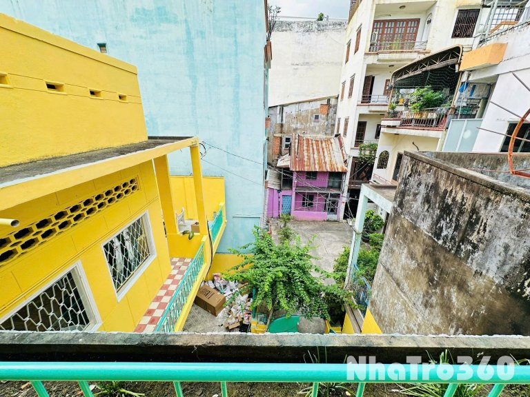 Studio ban công lớn Q10 - gần Đh Bách Khoa, Đh Huflit, Vạn Hạnh Mall, Công Trường Dân Chủ,...