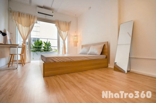 Cho thuê căn studio ban công thoáng Q1, ngay công viên Lê Văn Tám, vòng xoay ĐBP, cầu Bông, Đh Sài Gòn, Đh KHXH&NV,...