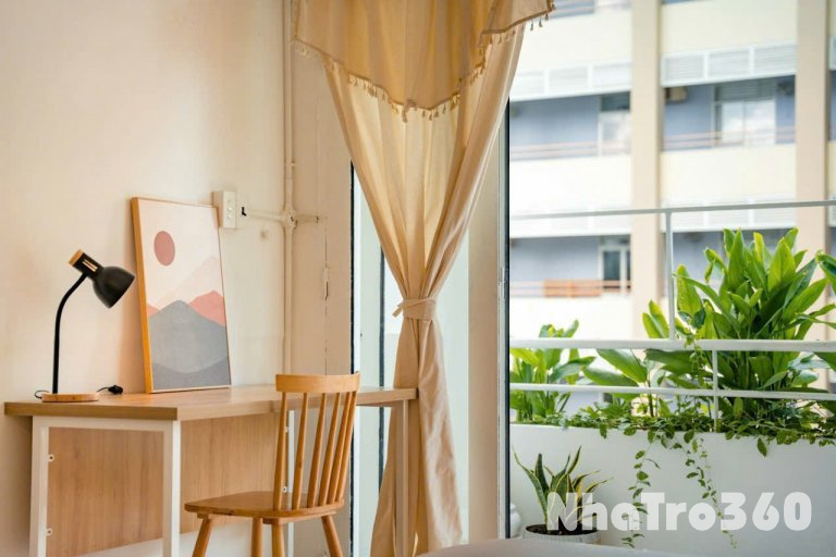 Cho thuê căn studio ban công thoáng Q1, ngay công viên Lê Văn Tám, vòng xoay ĐBP, cầu Bông, Đh Sài Gòn, Đh KHXH&NV,...