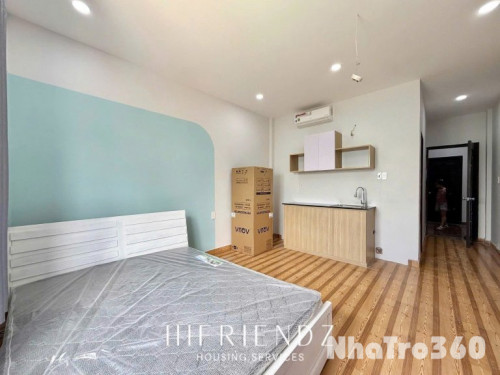 Studio cửa sổ lớn full nội thất, gần Parcmall, cầu Tạ Quang Bửu, Central Premium,... 