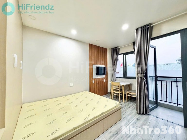 Cuối tháng 11 trống