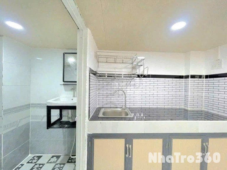 Full nội thất, cửa sổ, thang máy, bảo vệ, giá rẻ