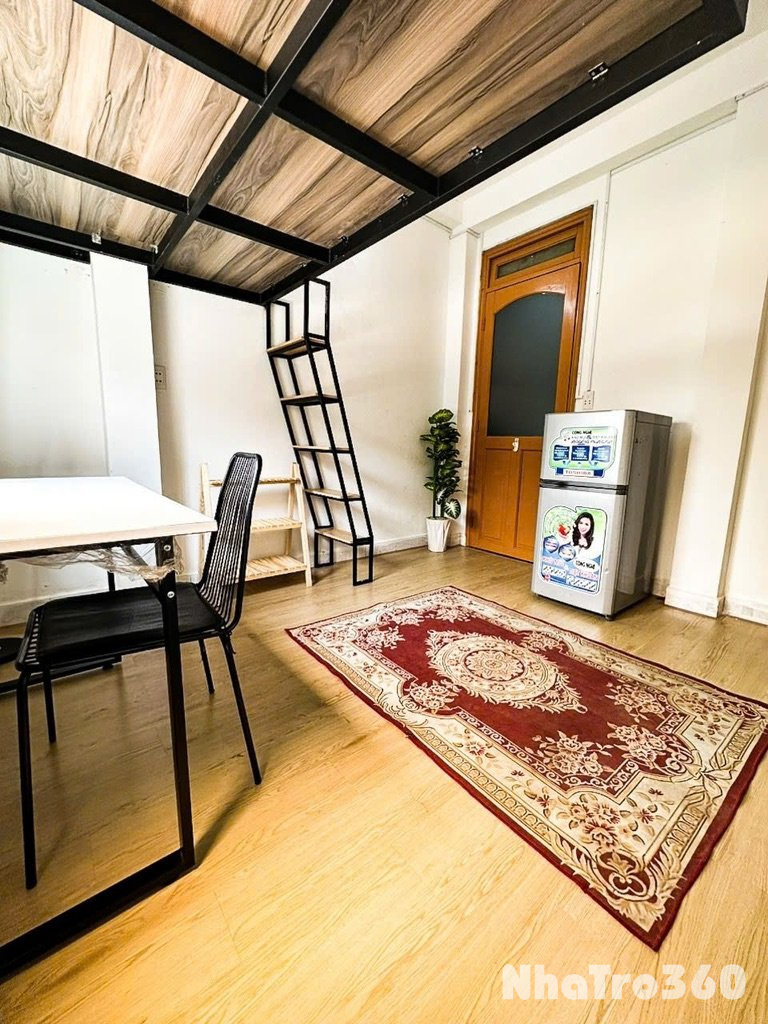 CĂN HỘ GÁC LỬNG CỬA SỔ THOÁNG MÁT NGAY TÂN BÌNH