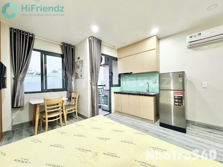 Cuối tháng 11 trống