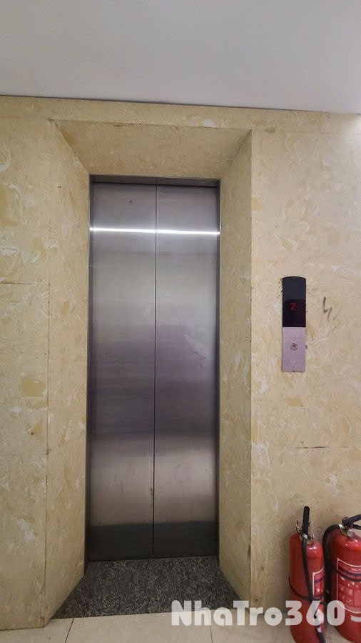 Nhà mình cho thuê nhà lô góc, mới, Mai Hắc Đế; vỉa hè 117m2* 5T- 43 Tr