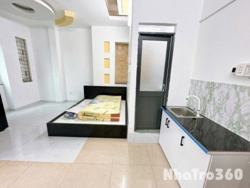 Studio, ban công, full nội thất, giá rẻ