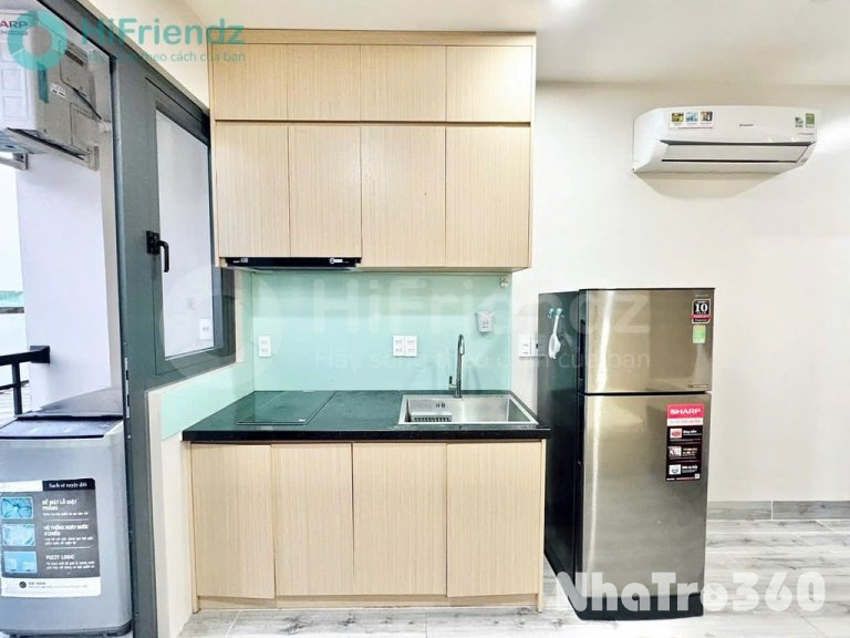 Cuối tháng 11 trống