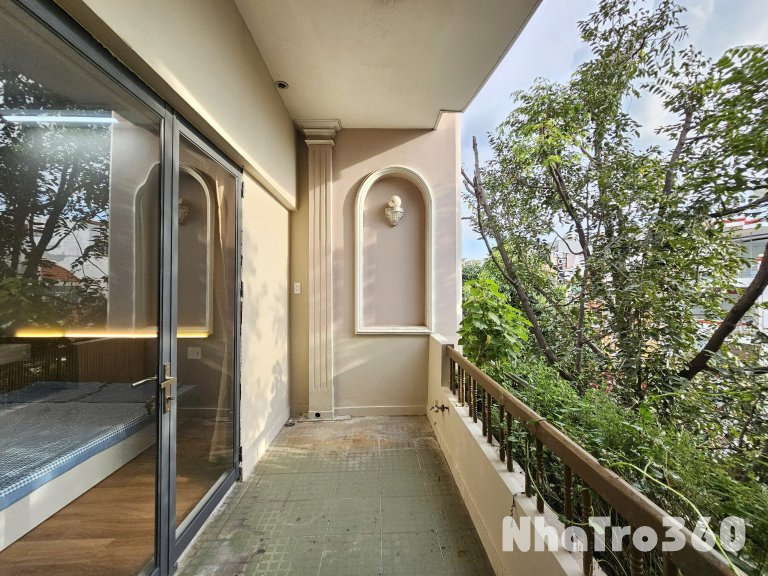 Cho thuê căn hộ 1PN, ban công, Q4, Đường Khánh Hội, gần Cầu Ông Lãnh, Cầu Kênh Tẻ, Công Viên Khánh Hội