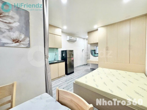 Cuối tháng 11 trống