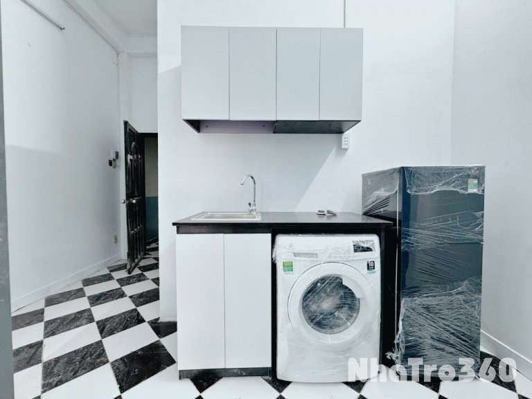 Cho thuê 2PN ban công gần Đh Văn Hiến,Công Thương