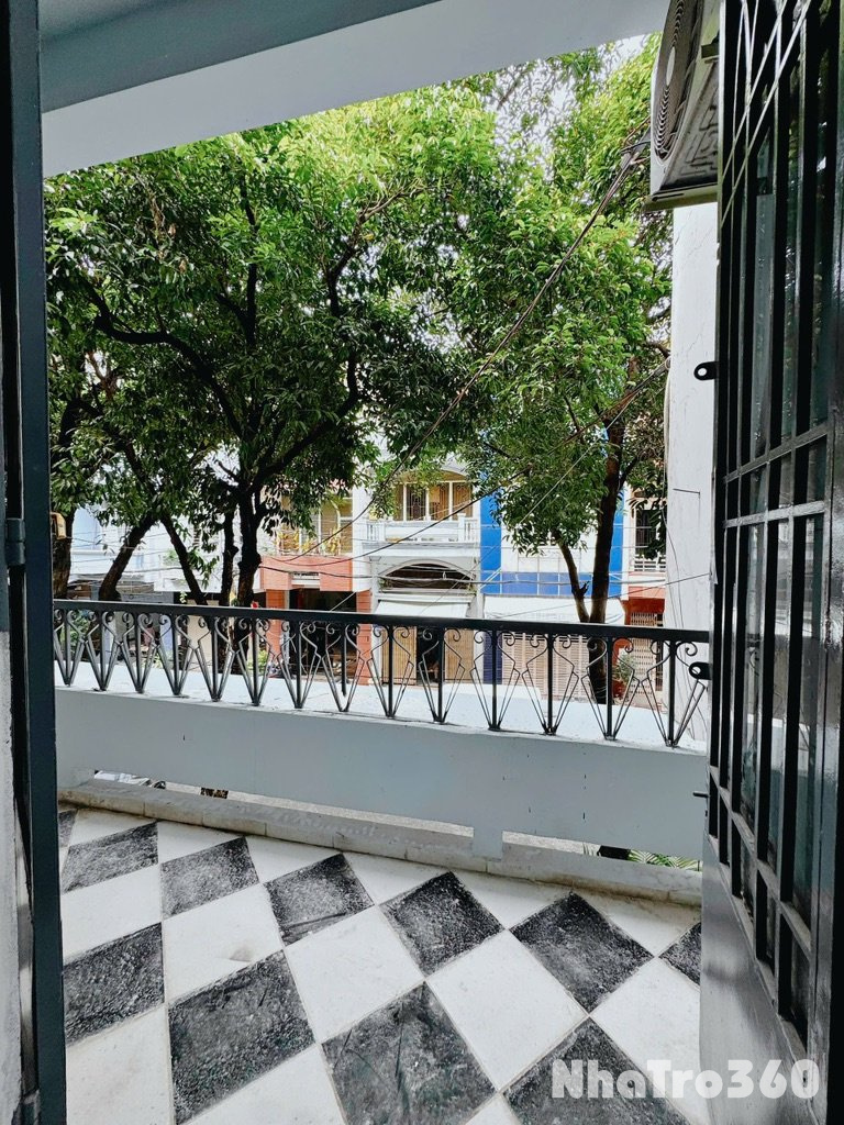 Cho thuê 2PN ban công gần Đh Văn Hiến,Công Thương