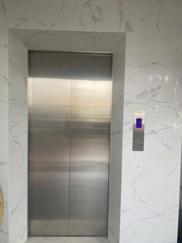 Tôi cho thuê nhà mới, hai mặt tiền, Phương Liệt, 106m2x 4T vỉa hè 28 Tr