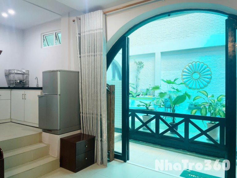 Cho thuê studio ban công lớn Q1, gần công viên Lê Văn Tám, vòng xoay Điện Biên Phủ, chợ Tân Định, nhà thờ Tân Đinh,....